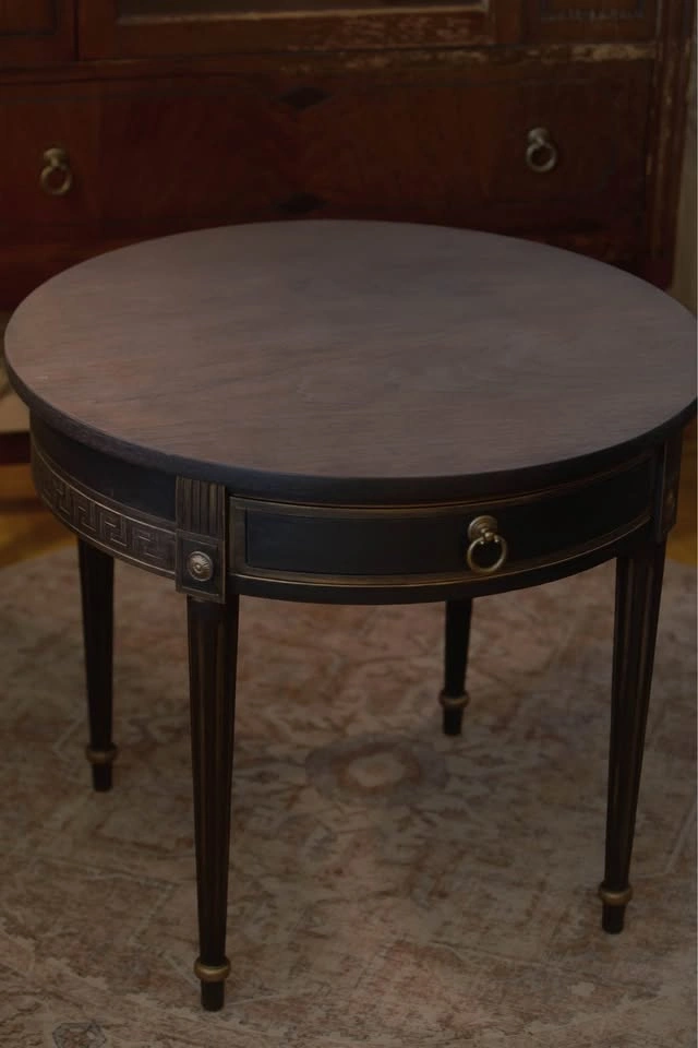 Vintage French Neoclassical Table with Greek Key Detail - photo 2