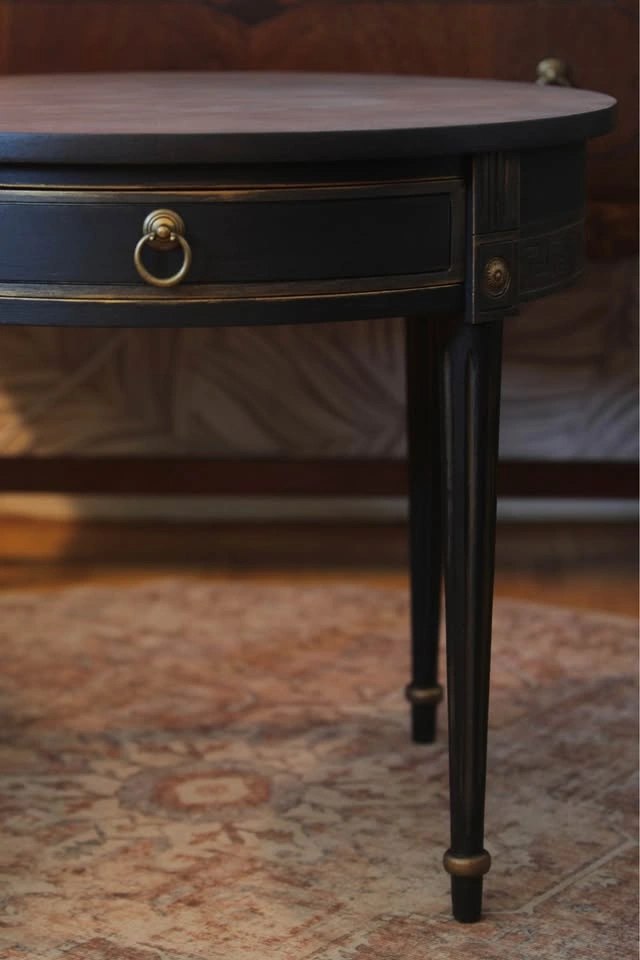 Vintage French Neoclassical Table with Greek Key Detail - photo 3
