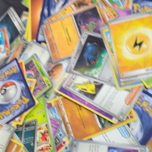 Pokemon TCG 182 Card Mixed Lot, Over 300 Cards - photo 2