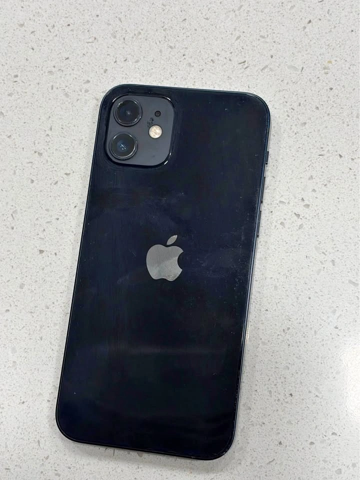 iPhone 12