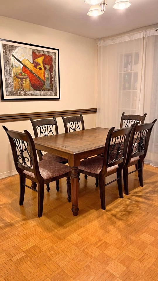 Extendable Solid Wood Dining Table + 6 Chairs – Seats Up to 8