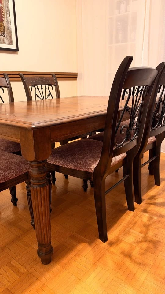 Extendable Solid Wood Dining Table + 6 Chairs – Seats Up to 8 - photo 2