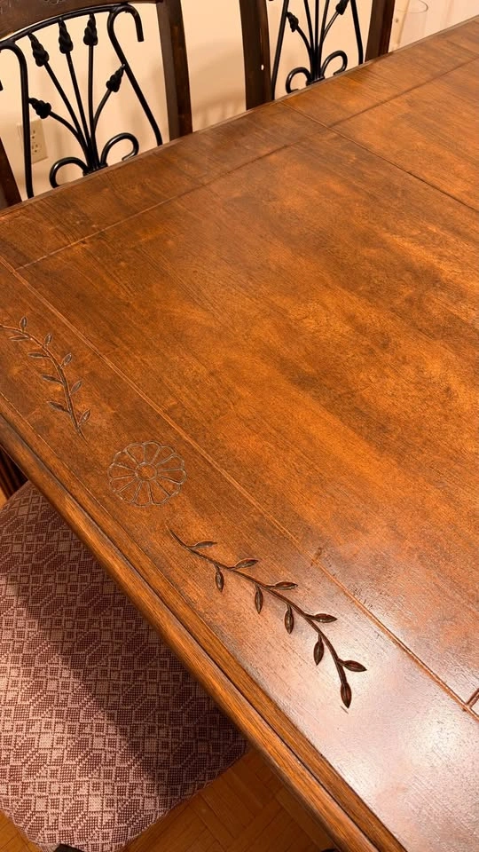 Extendable Solid Wood Dining Table + 6 Chairs – Seats Up to 8 - photo 3