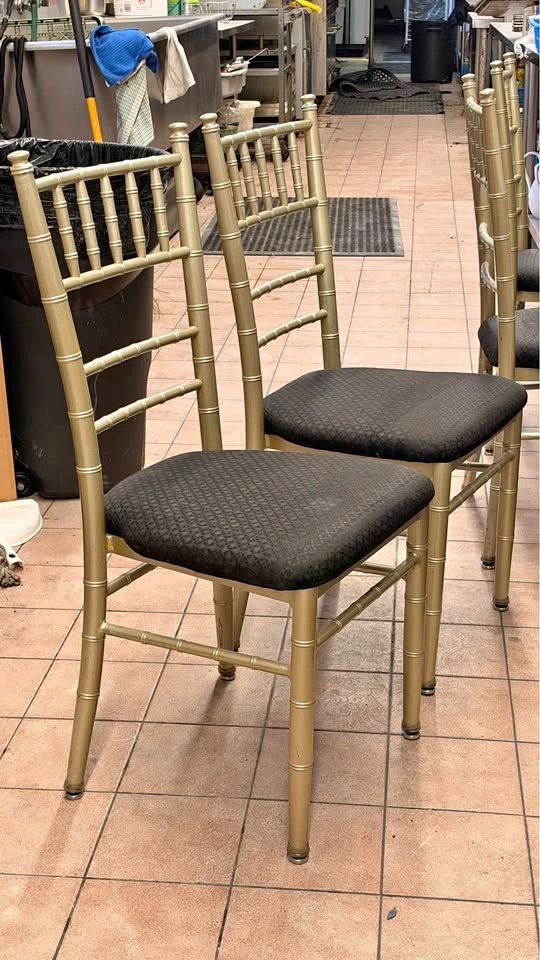 Gold Chiavari Wedding / Banquet Chairs – 400 Available
