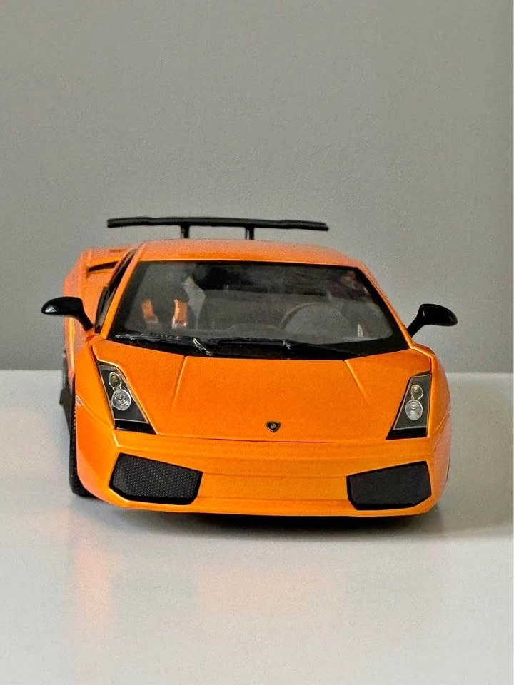 Lamborghini Gallardo Superleggera Model Car