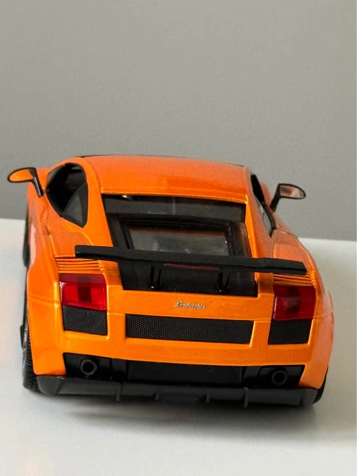 Lamborghini Gallardo Superleggera Model Car - photo 2
