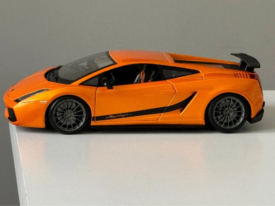 Lamborghini Gallardo Superleggera Model Car - photo 3