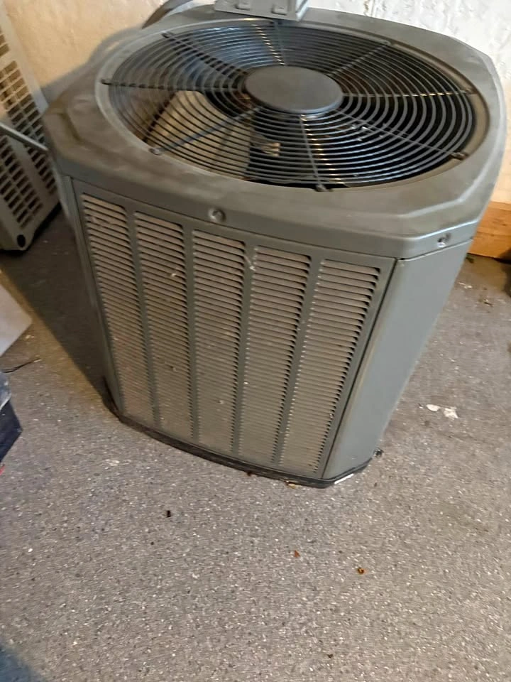 Trane XR 13 Seer 2.5 Ton Air Conditioner (2023)
