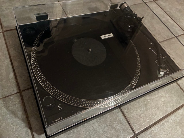 Audio-Technica AT-LP120-USB Turntable