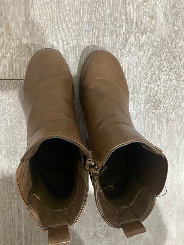 Brown Ankle Boots — Size 6 - photo 3