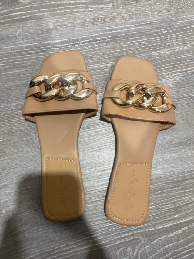 Lily Morgan Sandals — Size 8