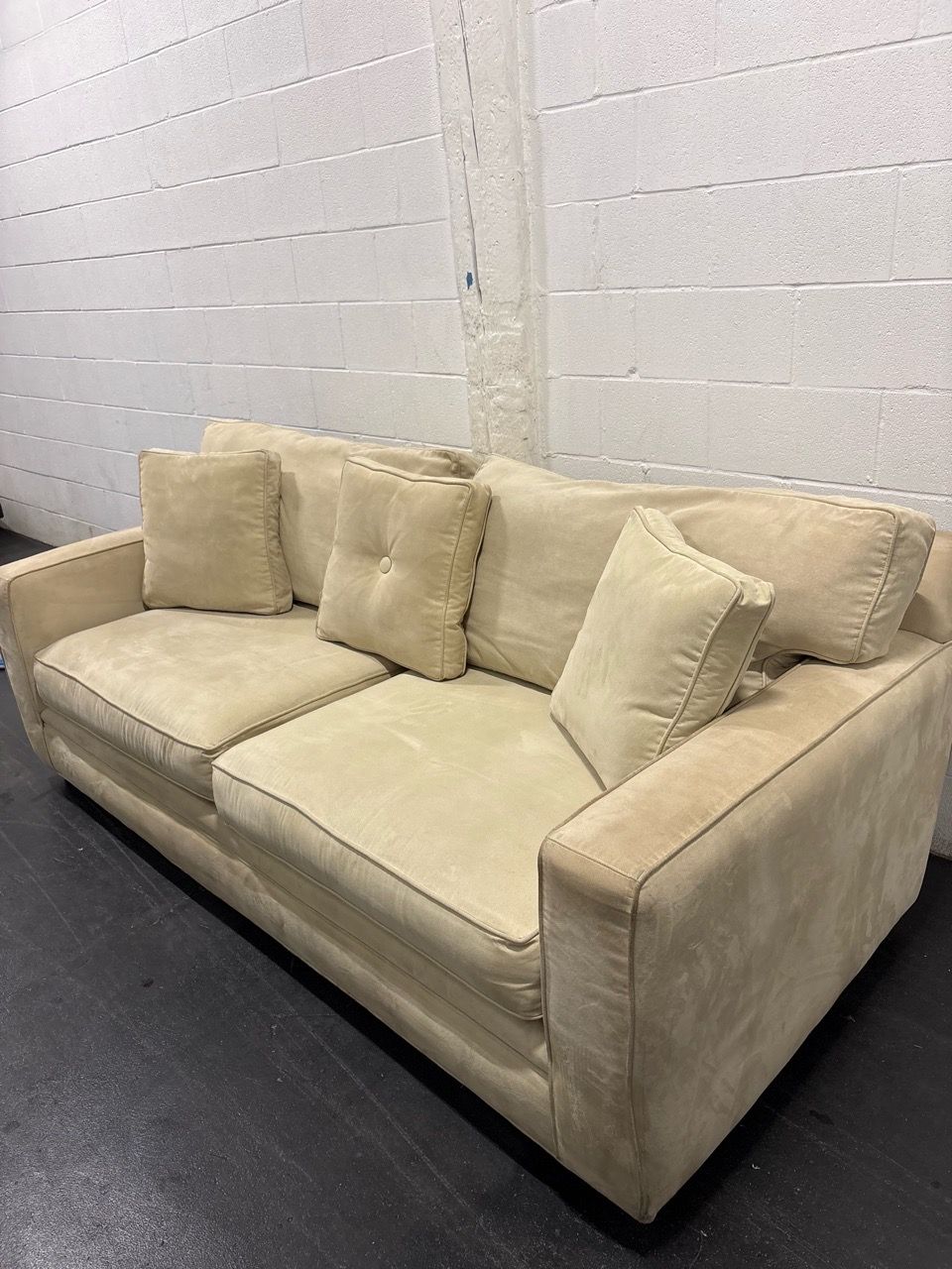 Ivory couch - photo 2