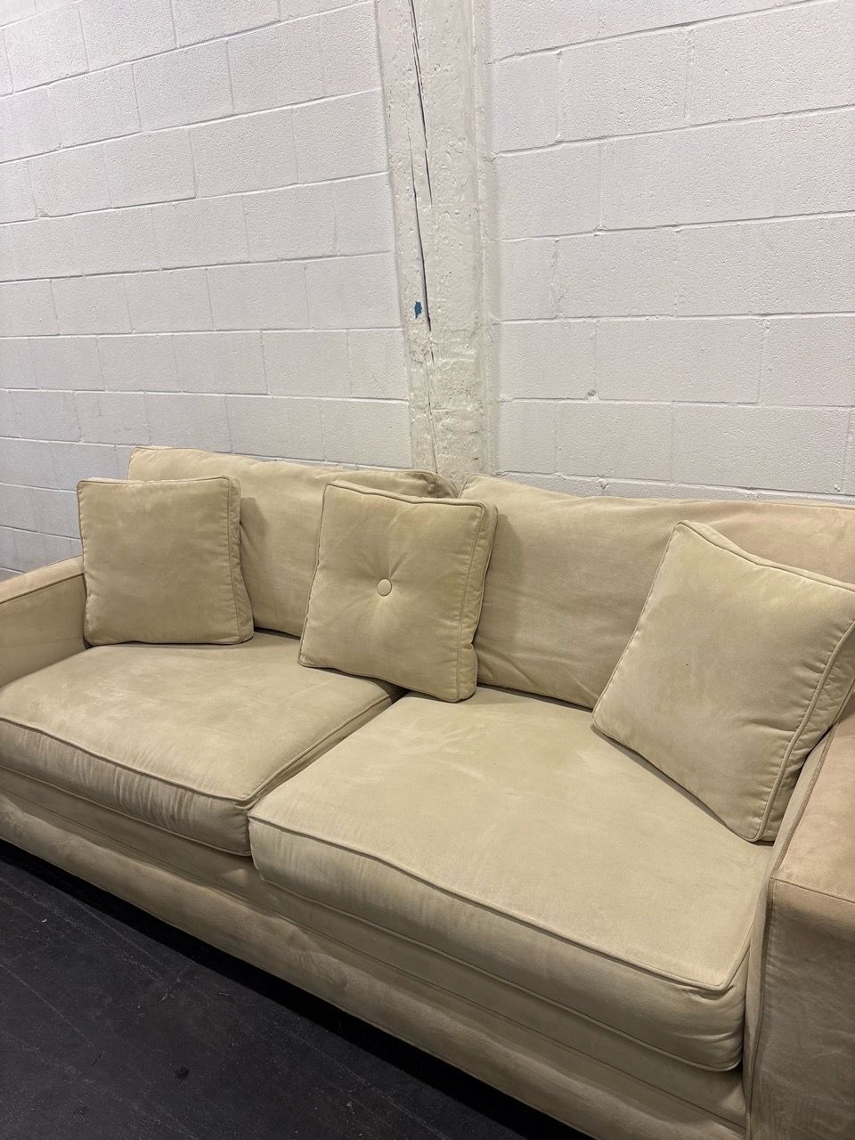 Ivory couch - photo 3