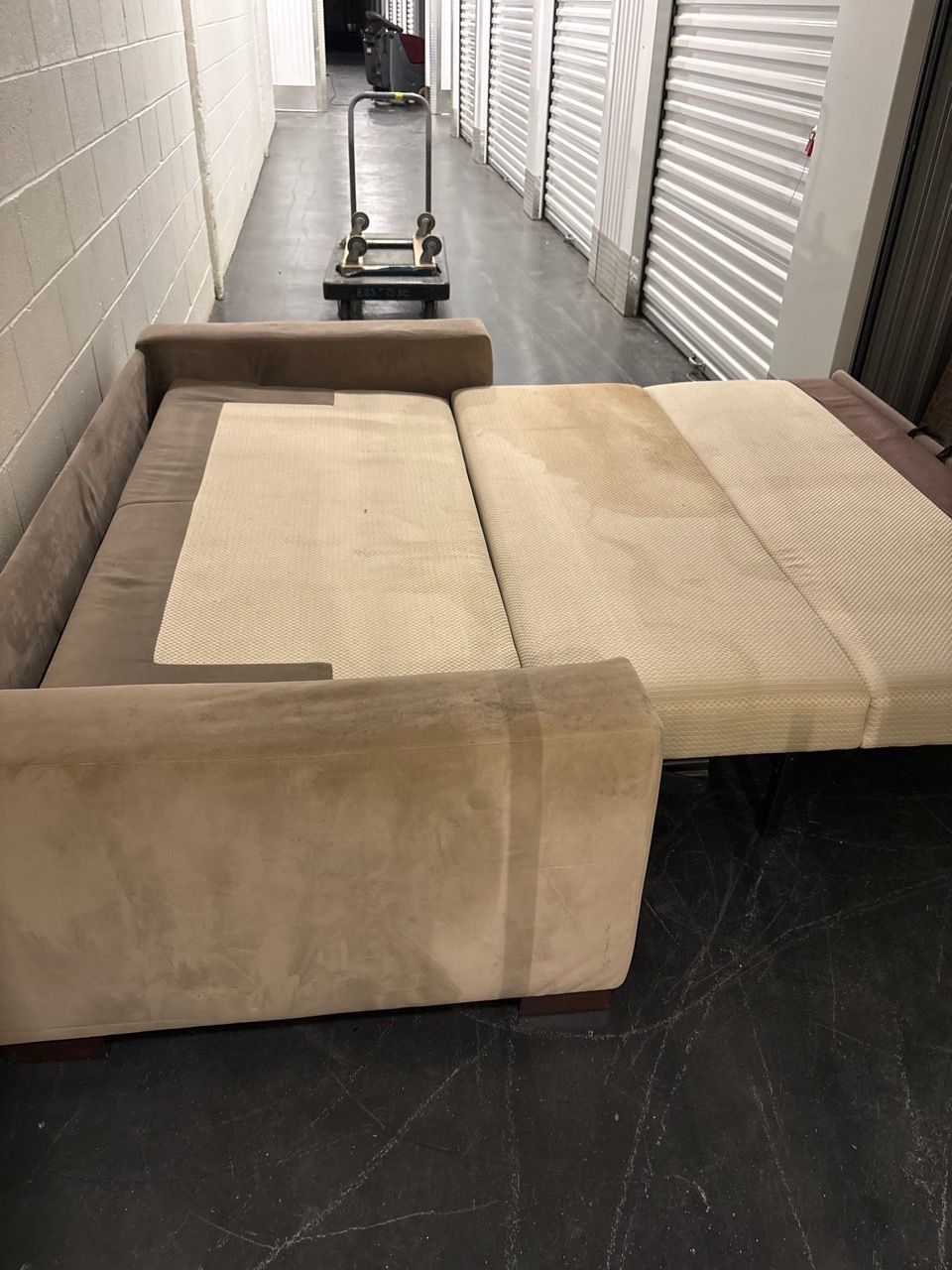 Modern Beige Sleeper Sofa - photo 5