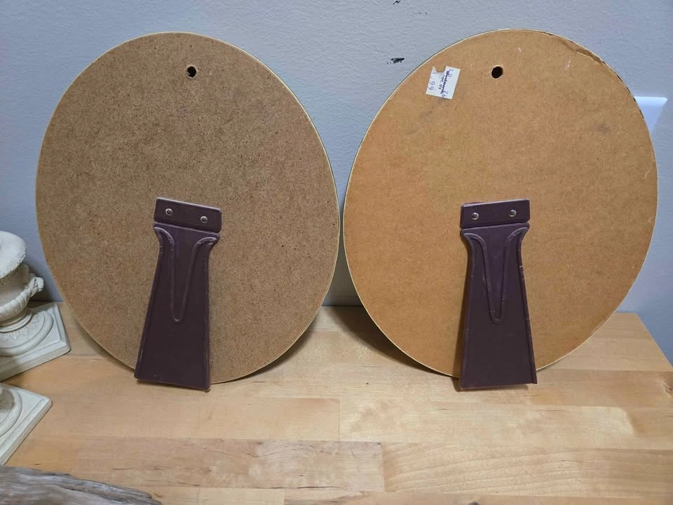 Pair of Vintage Gold Oval Tabletop Mirrors - photo 2