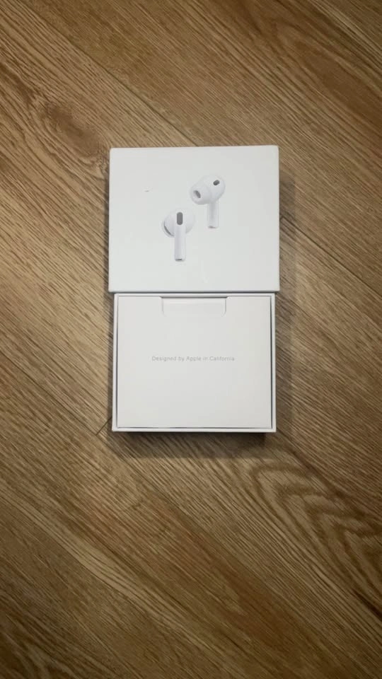 Apple AirPods Pro (3nd Generation) - photo 3