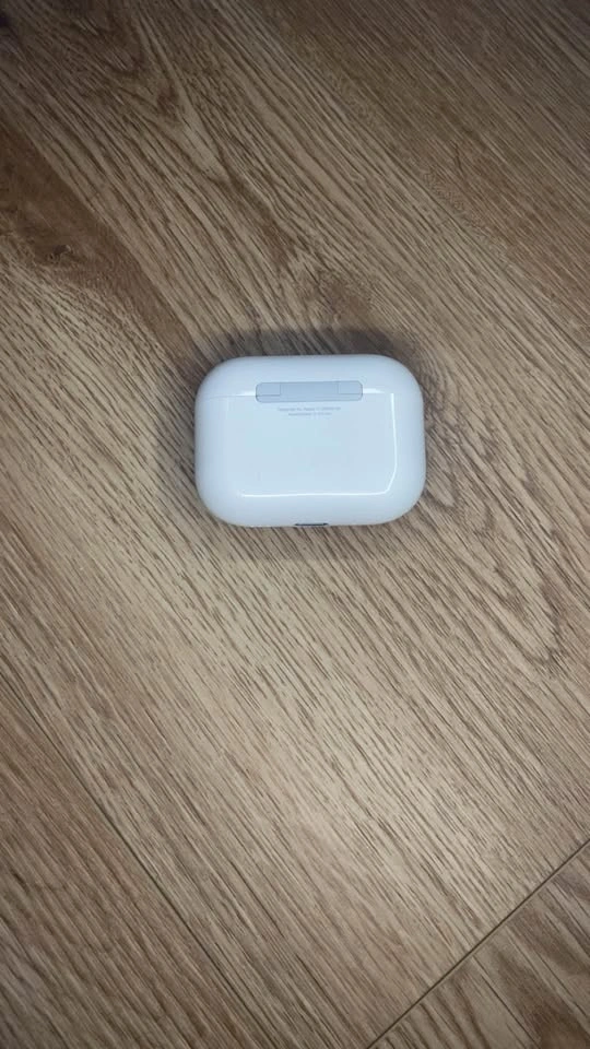 Apple AirPods Pro (3nd Generation) - photo 5
