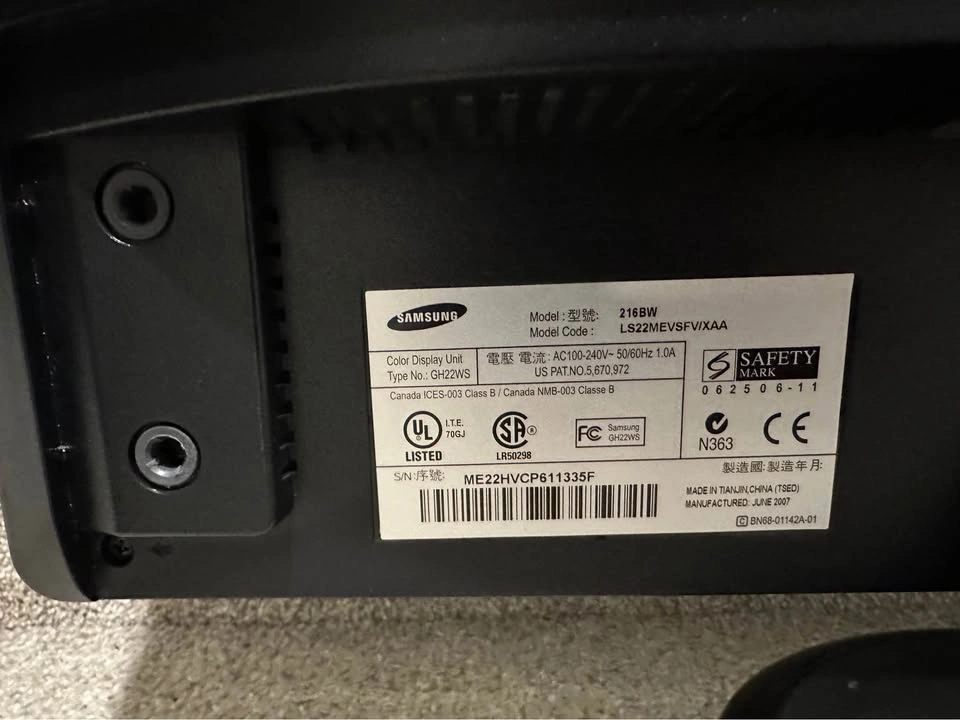 Samsung SyncMaster 216BW Monitor - photo 3