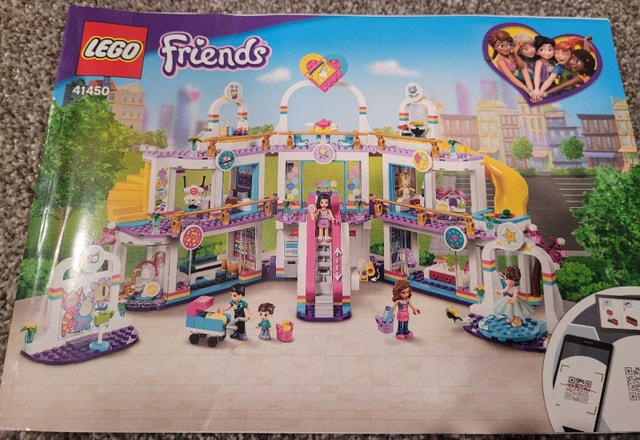 Lego Friends mall (#41450) - photo 2