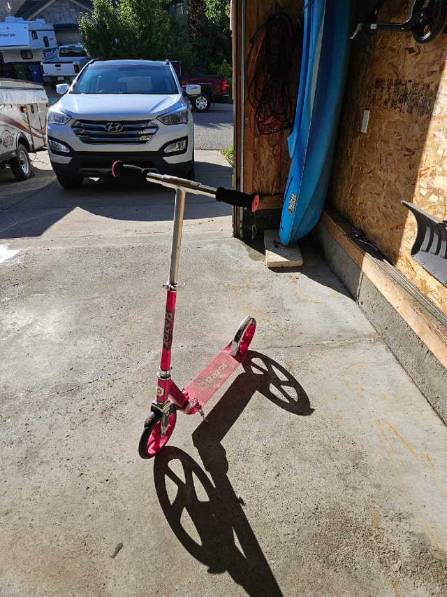 Razor A5 Lux Scooter (Hot Pink) - photo 2
