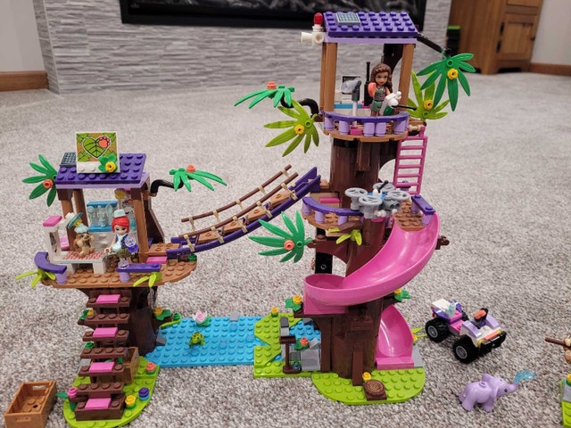 Lego Friends panda and jungle sets (41424, 41422, 41423, 41421)