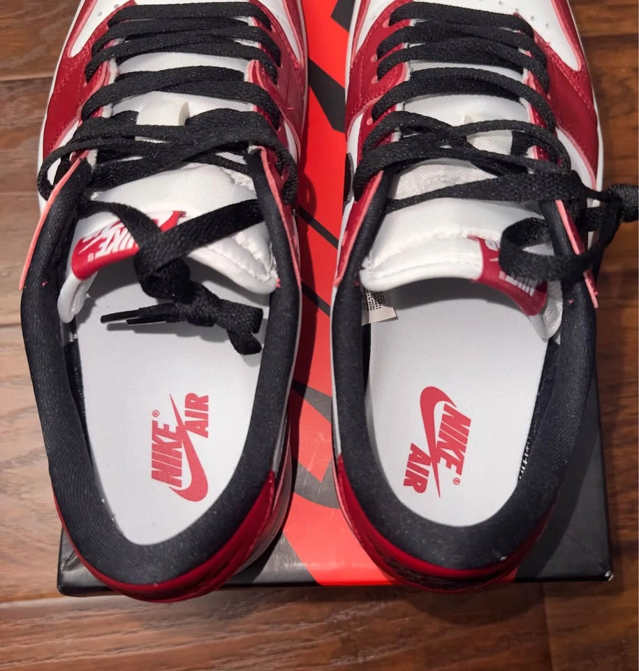Jordan 1 Chicago Low - Size 10 - photo 4
