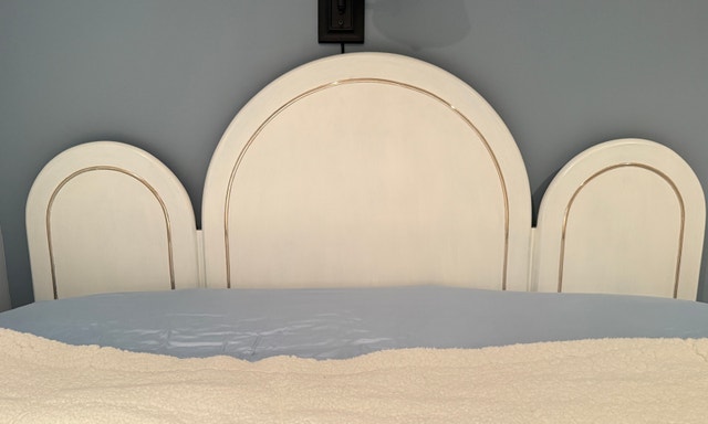 Queen Bedroom Set: Headboard, Nightstand, Mattress, Frame