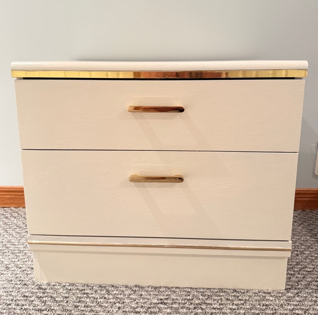 Queen Bedroom Set: Headboard, Nightstand, Mattress, Frame - photo 2