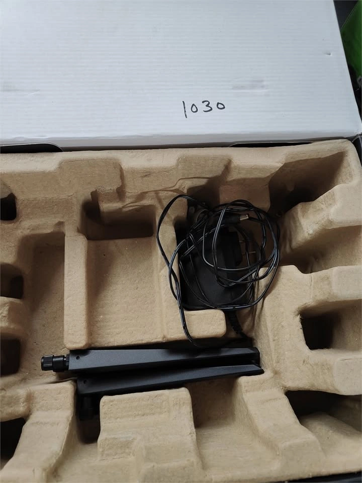 Netgear Nighthawk AX6 WiFi 6 Router (RAX45) - photo 3