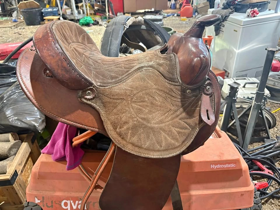 Western saddle