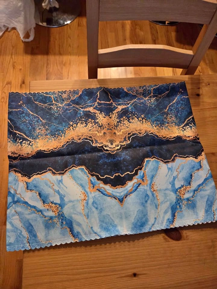Table Runner