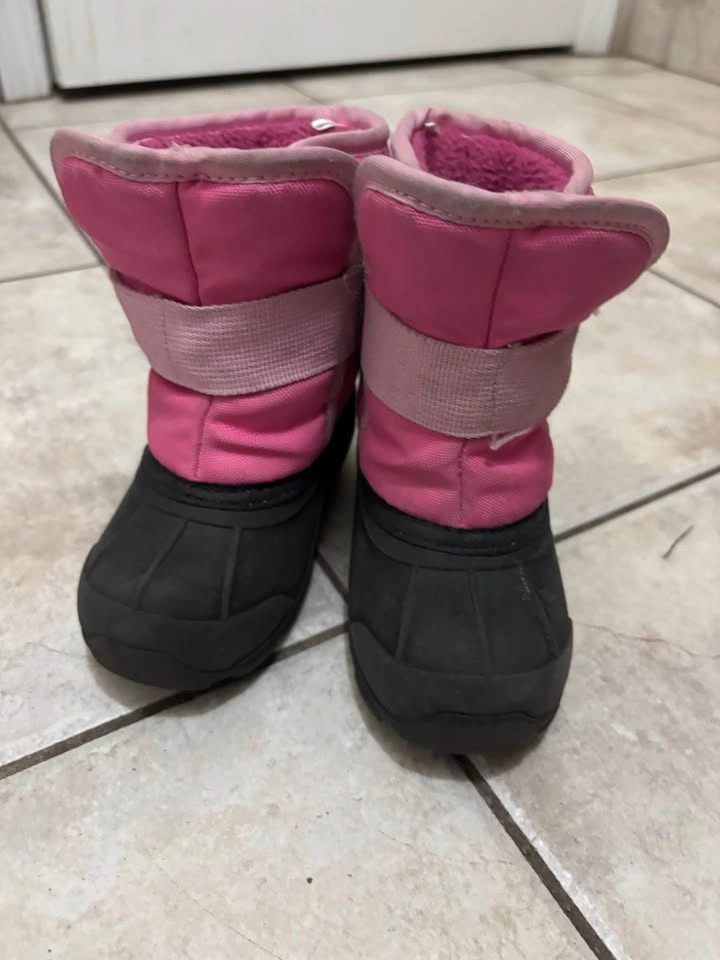 Toddler Winter Boots – Sizes 7 & 8 - photo 2