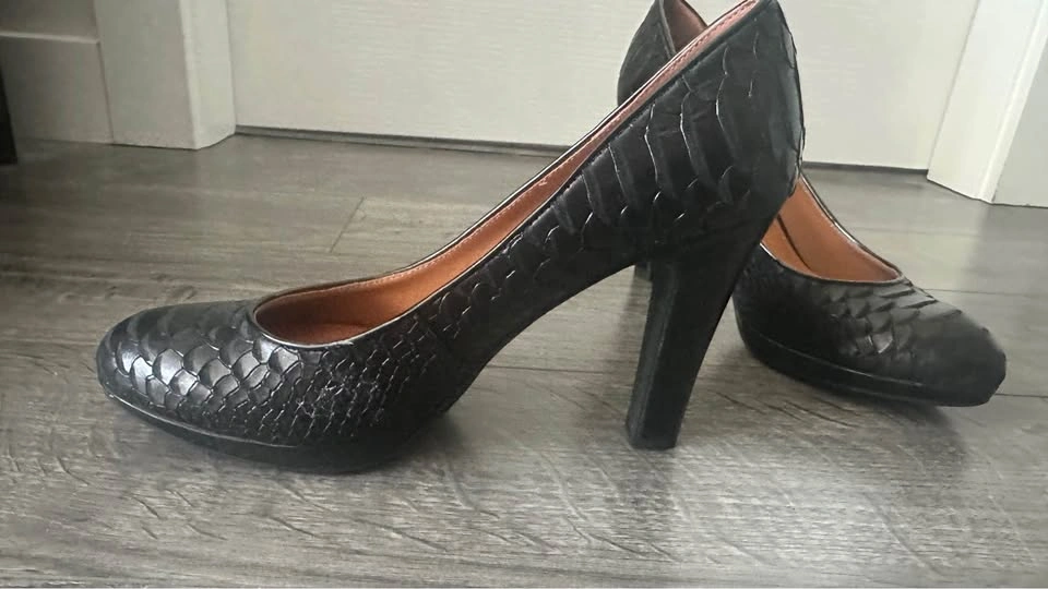 Geox Black Snakeskin-Embossed Platform Pumps - photo 4
