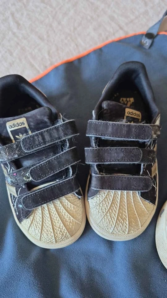 Toddler Shoe Bundle - Adidas, OshKosh, Joe Fresh - photo 2