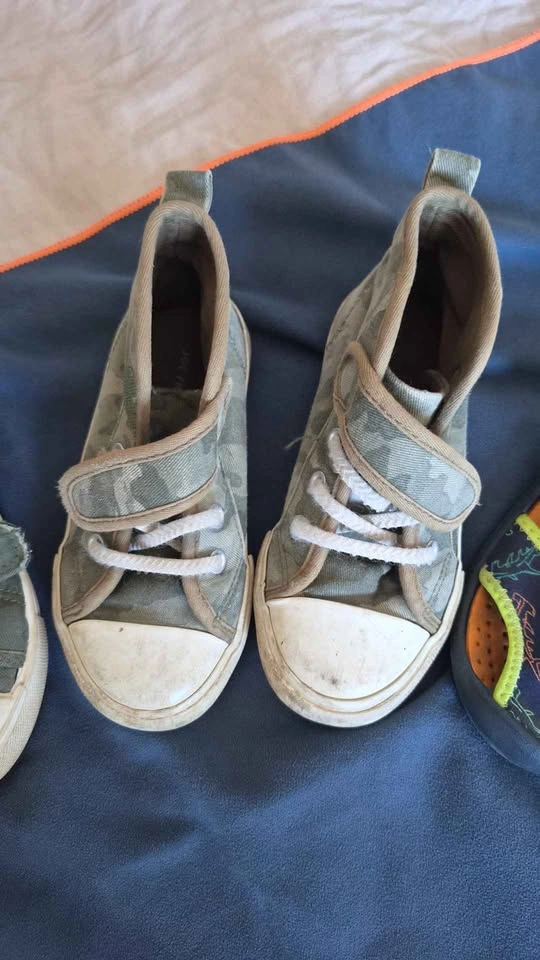 Toddler Shoe Bundle - Adidas, OshKosh, Joe Fresh - photo 4