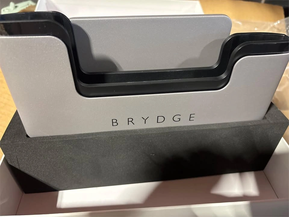 Brydge 13 inch Macbook Vertical Dock , Space Grey - photo 2