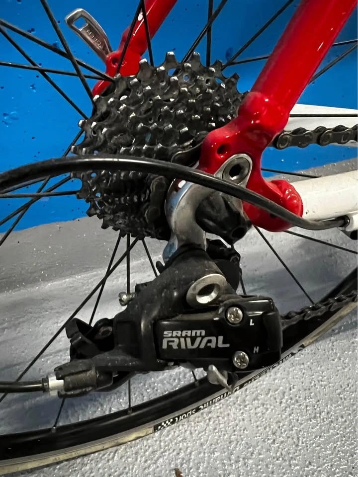 Road Bike - photo 3