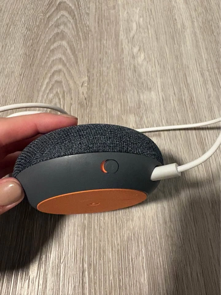 Google home mini speaker - photo 2