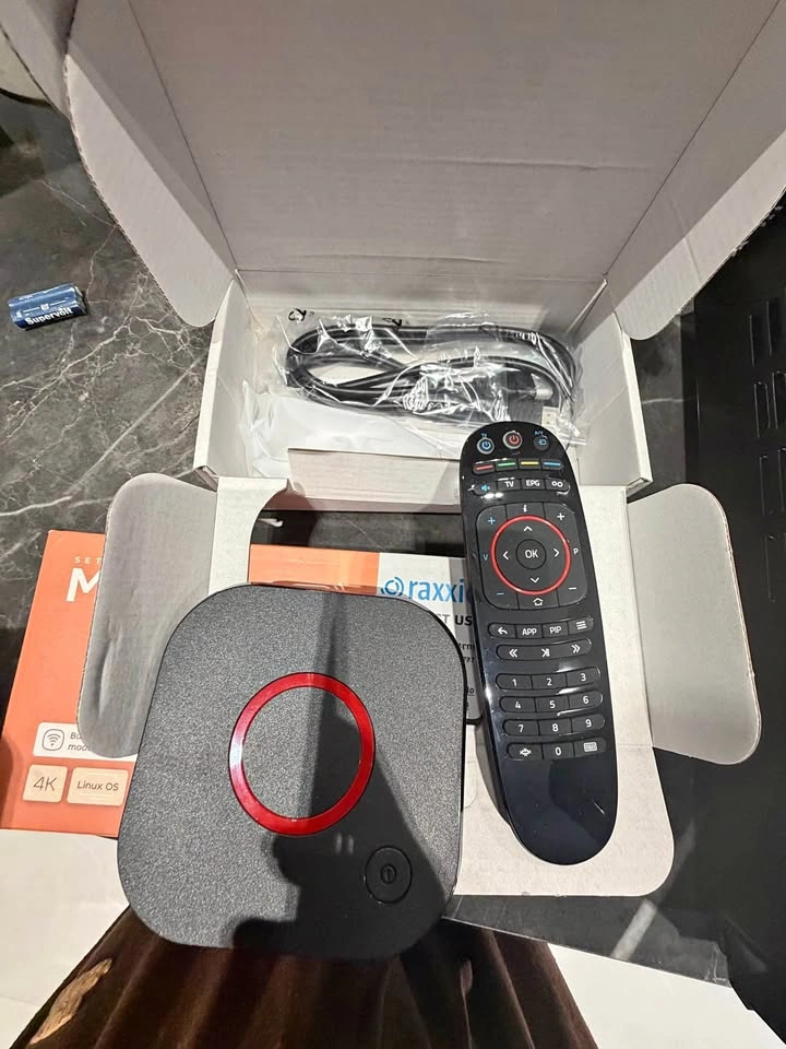 Infomir MAG524w3 4K Set-Top Box /Brand new