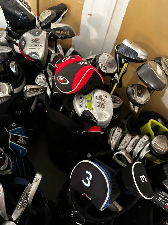 MIXED LH & RH GOLF SETS image indicator(8)