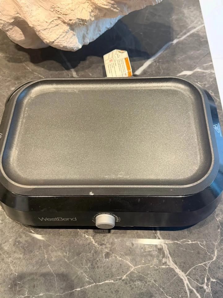 West Bend Slow Cooker & Electric Griddle with Glass Lid - photo 4