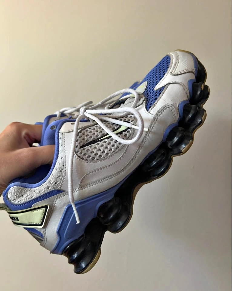 Nike Shox white sneakers (used) women’s