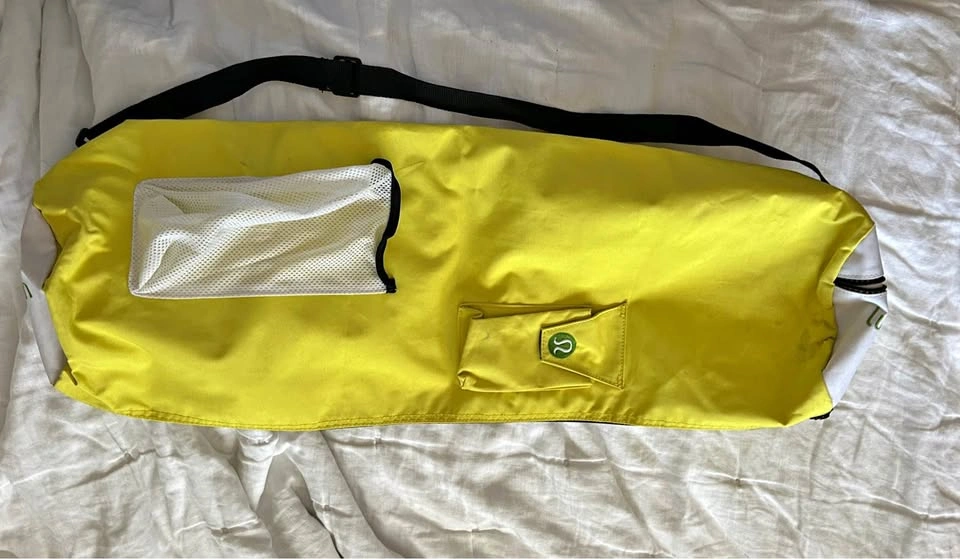 Vintage Lululemon yoga bag