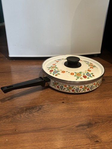 Vintage Retro Floral Enamel Frying Pan with Flower Graphics - photo 2