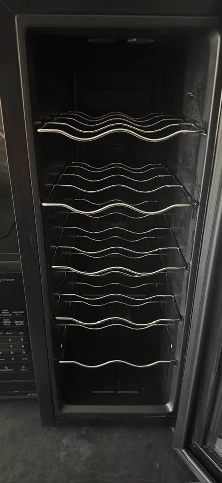 Ivation 12-Bottle Slim Wine Cooler - photo 3