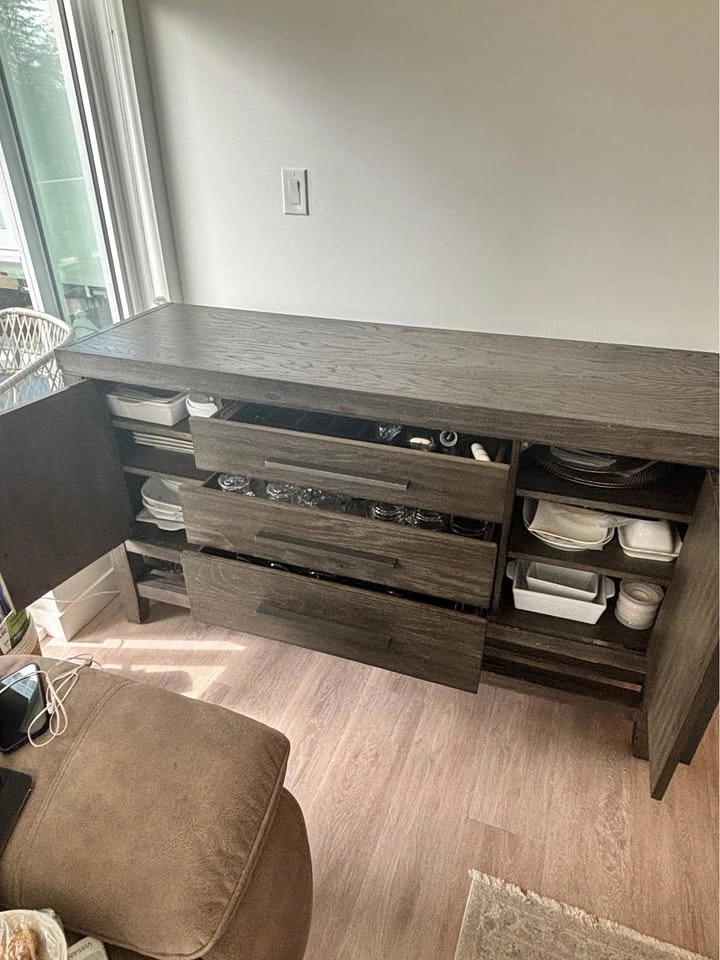 Buffet/ dining room dresser/ booth - photo 2