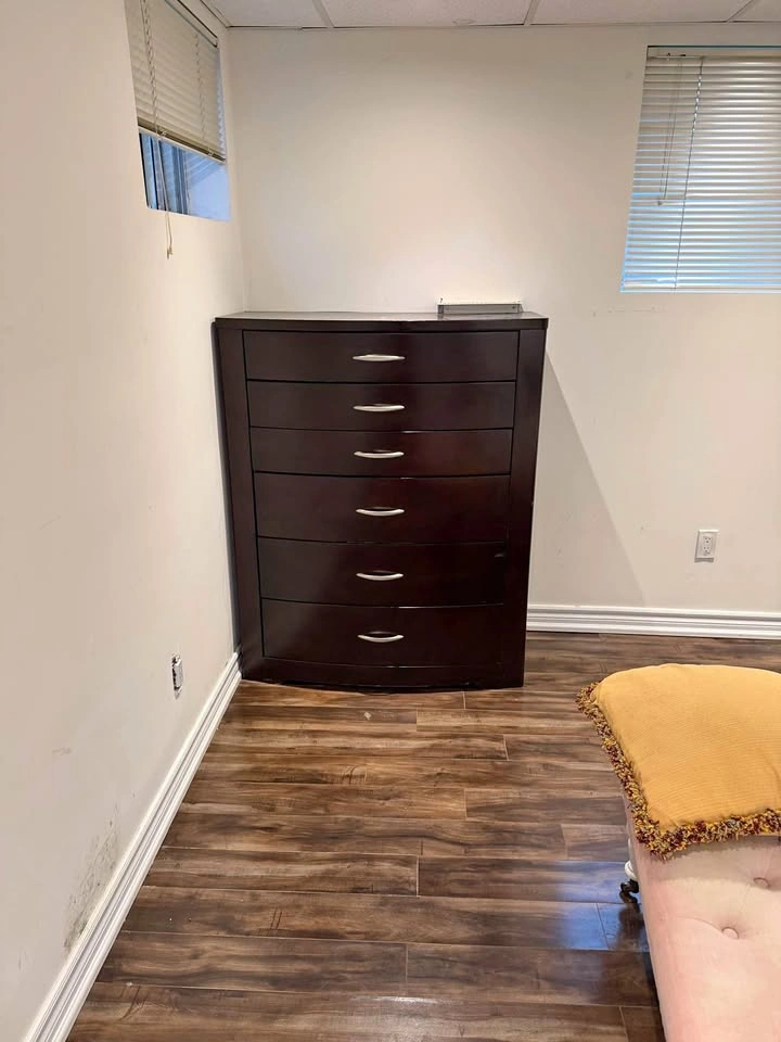 Dark Brown 6-Drawer Dresser