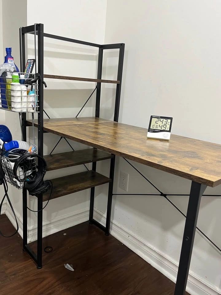 Computer Desk with Shelving and a cushioned chair - photo 4