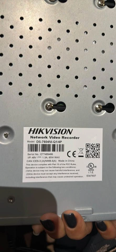 Hikvision DS-7604NI-Q1/4P Network Video Recorder - photo 3