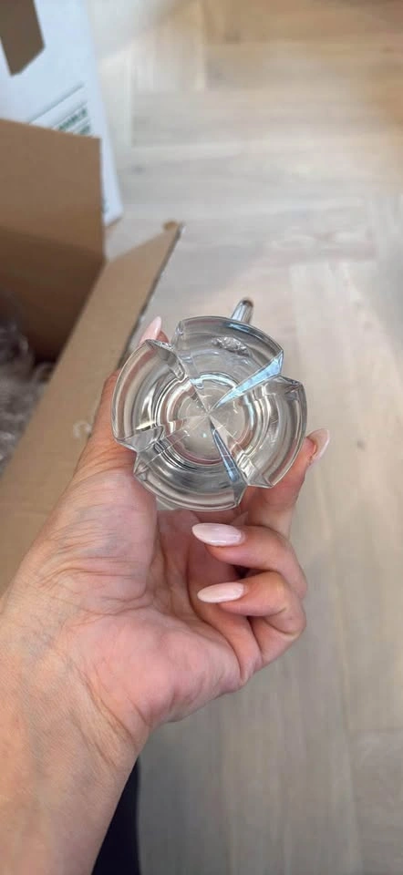 11 Rogaska Crystal Tea Cups – Polar Light – $150 for All - photo 2
